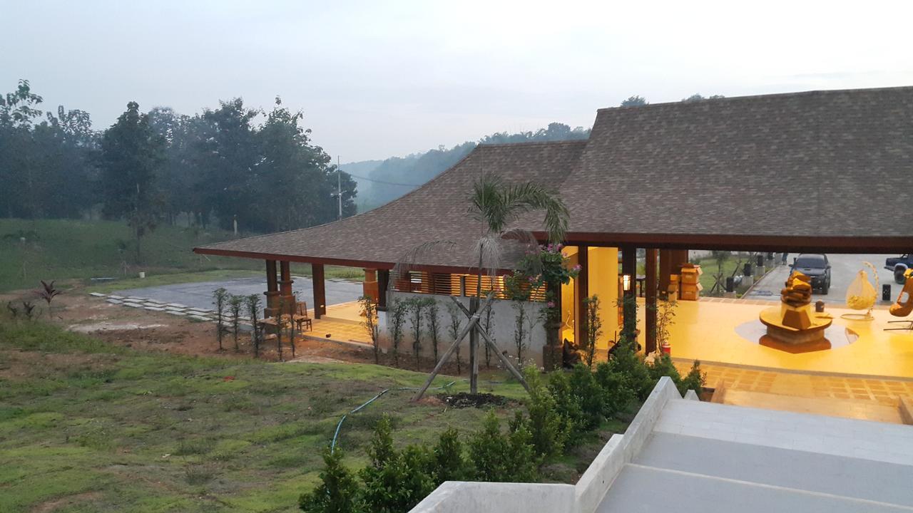 Phu Chom Mork Resort Sangkhla Buri Exterior foto